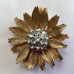 Stunning vintage couture floral brooch attributed to Nettie Rosenstein